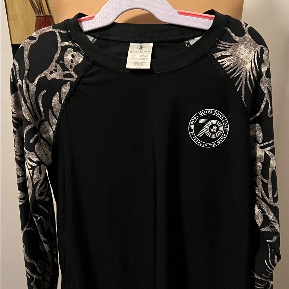 🤙❣️BODY GLOVE RASH GUARD🤙